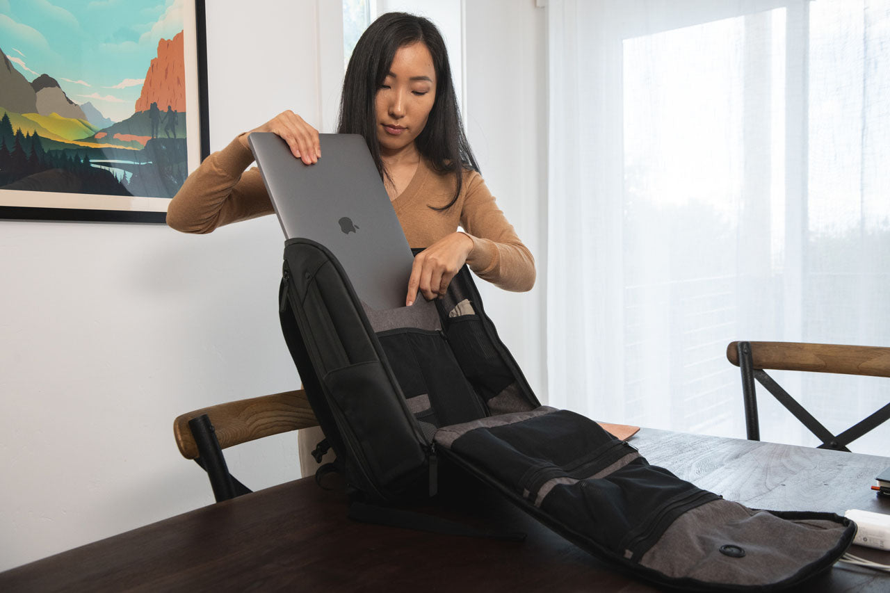 Gomatic Travel Pack 14L, schwarz