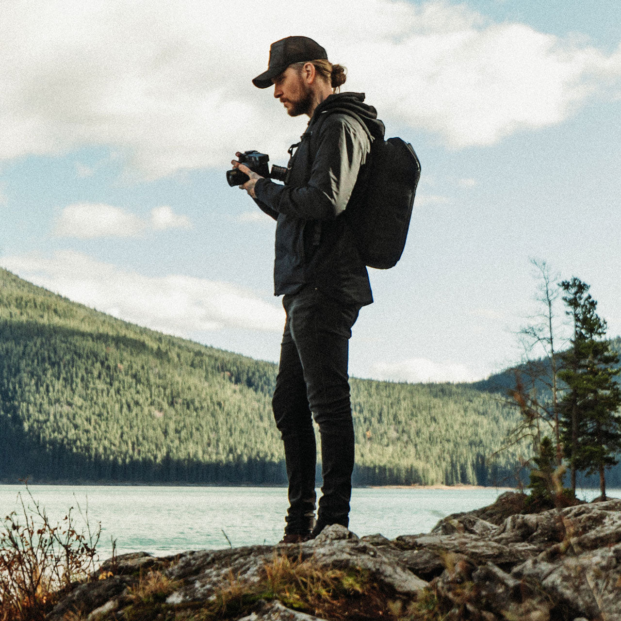 Gomatic LUMA Camera Pack 18L, black