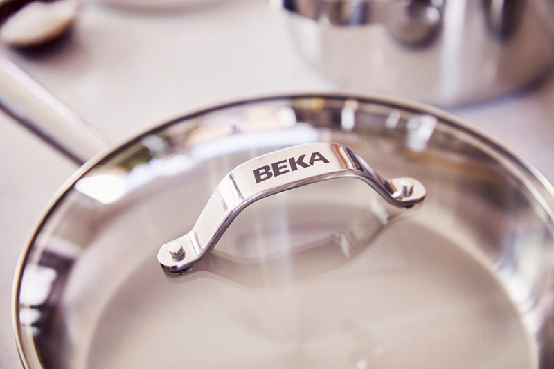 BEKA CICLA Großraumpfanne mit Seitengriffe und Deckel 24cm