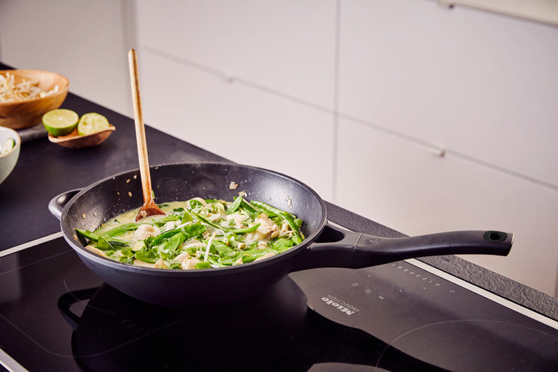 BEKA ENERGY Wokpfanne mit keramischer Antihaftbeschichtung und Gegengriff 30cm